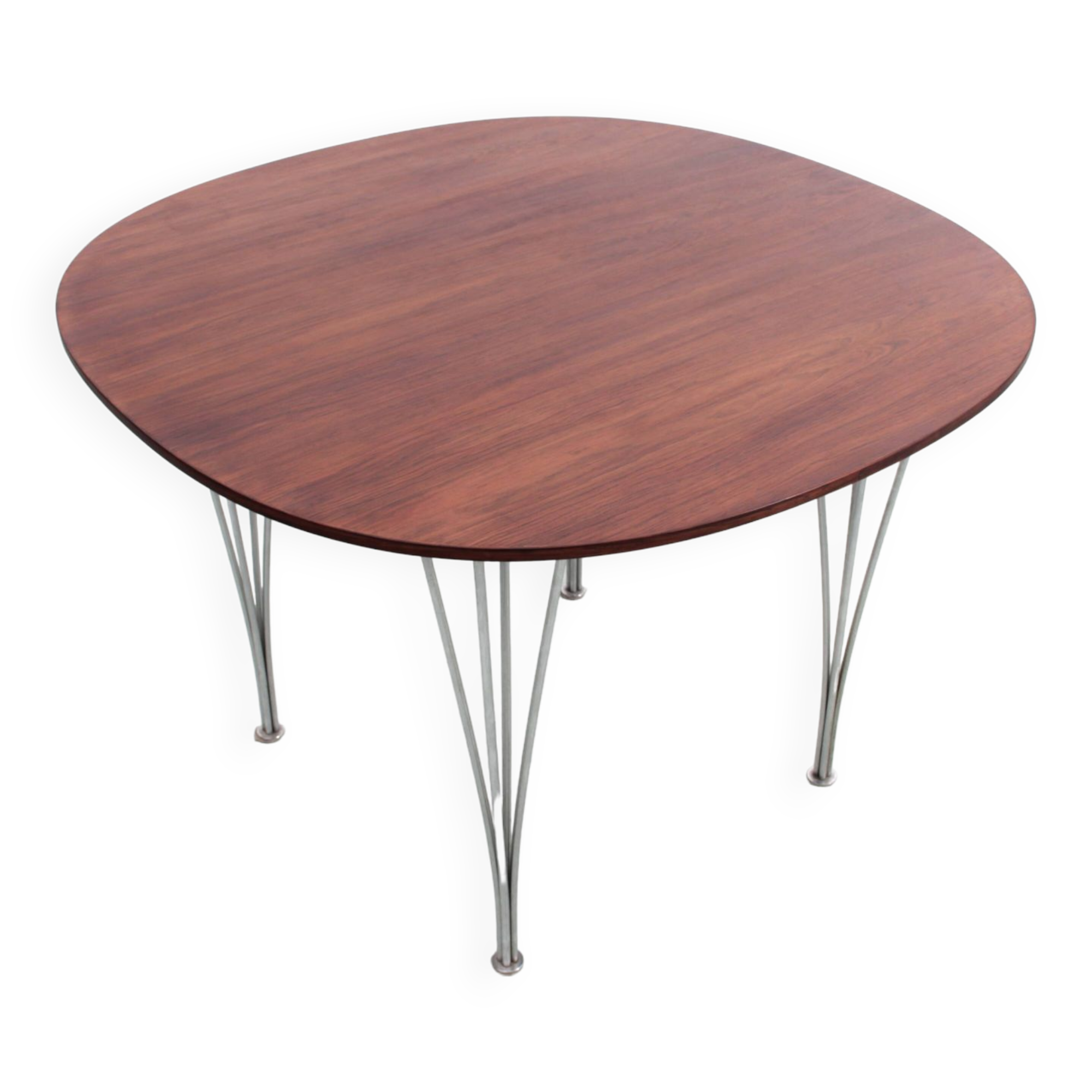 Scandinavian Super-ellipse table in Rio rosewood. 4 people.