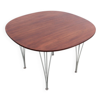 Table scandinave Super-ellipse en palissandre de Rio. 4 pers.