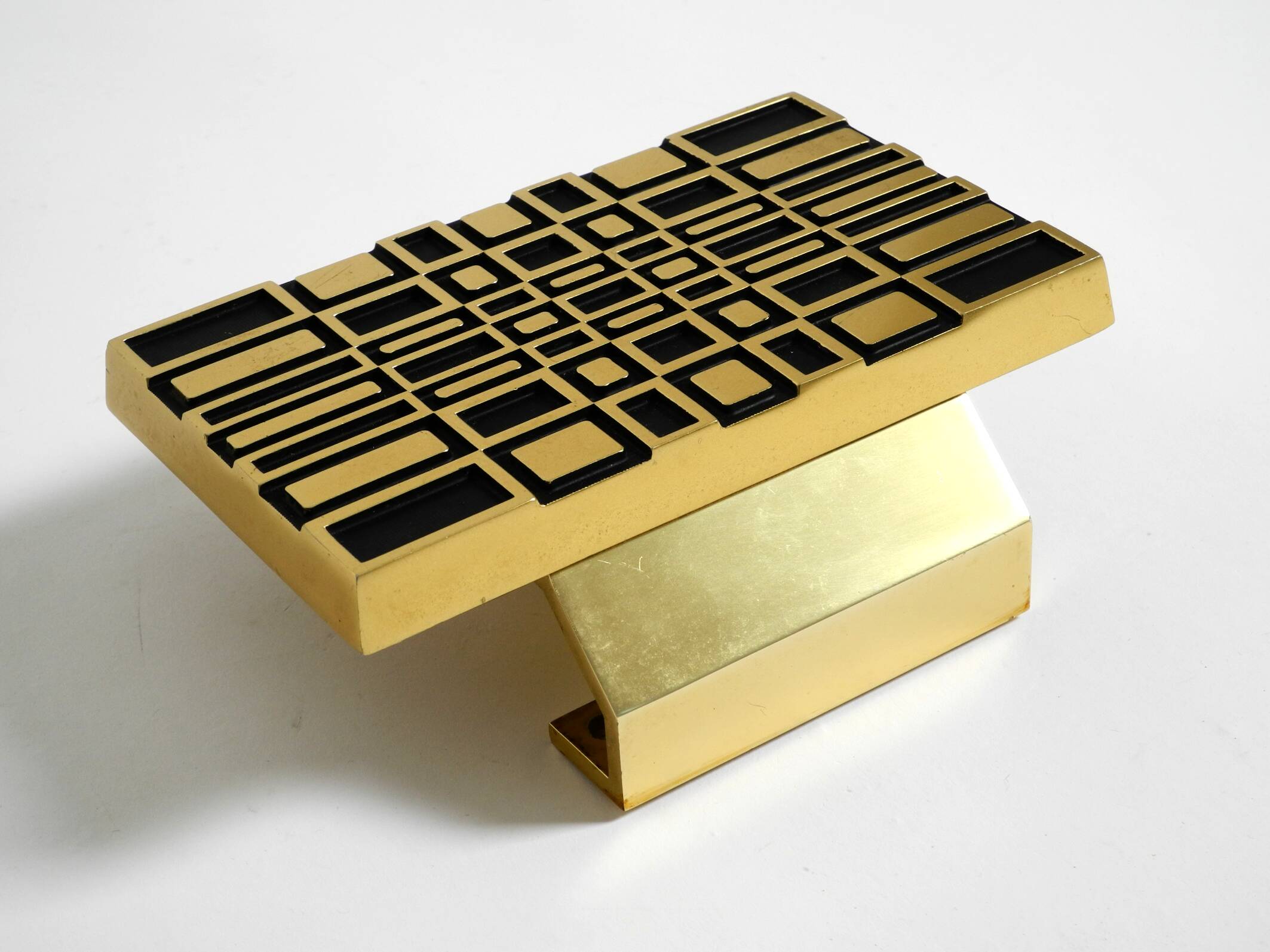 1960s Space Age abstract design door handle