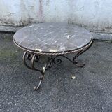 Coffee table in wrought iron and marble top