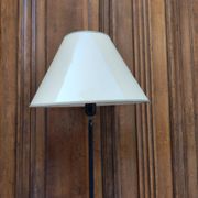Lampadaire -table-porte revue en fer forgé
