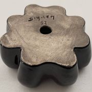 Ashtray or catch-all in ceramic from the 1950s, signed Dih-lem.