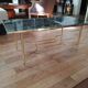 Table basse en marbre vert et laiton
