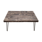 Rustic coffee table on pin legs
