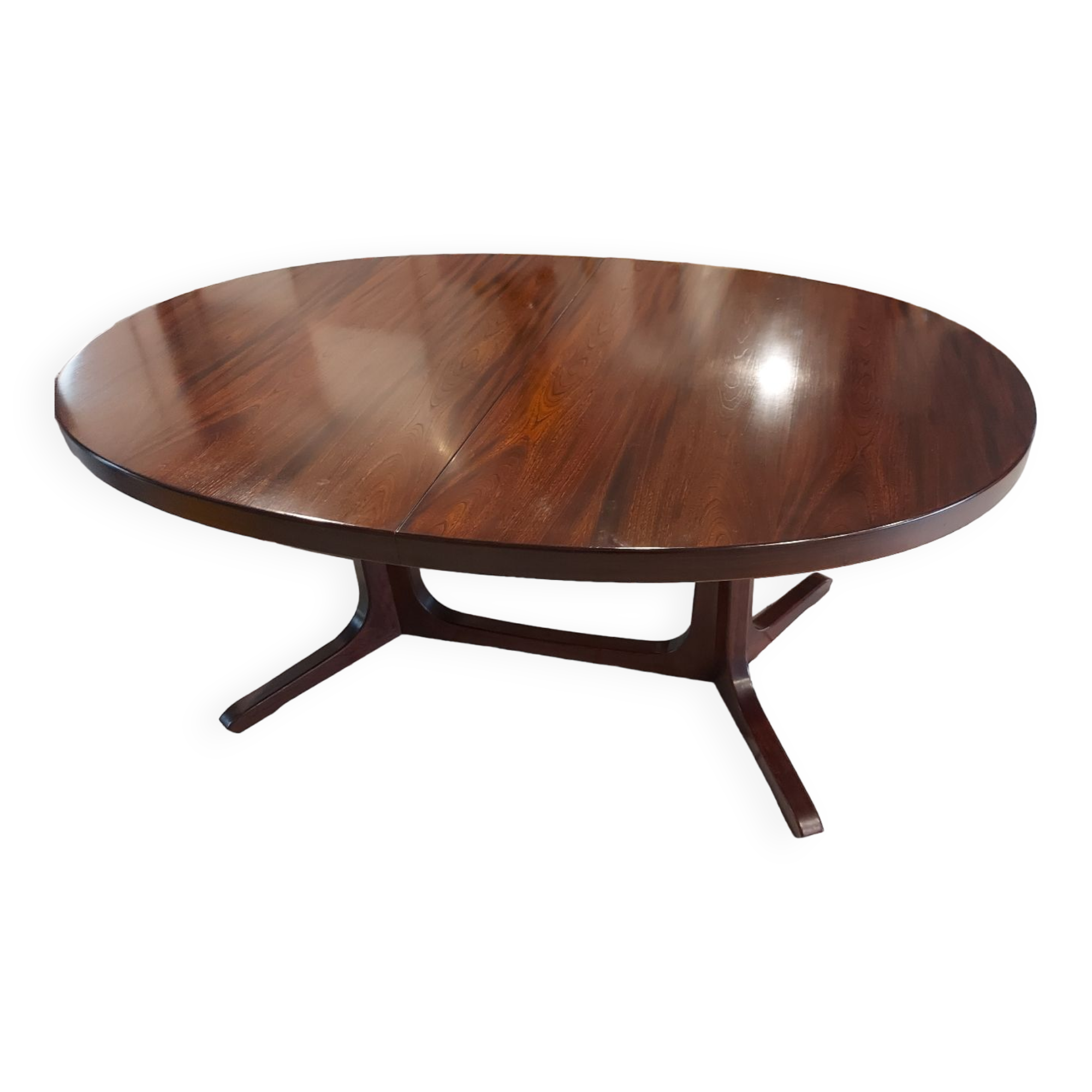Oral extendable table from the Maison Baumann vintage 1970s