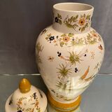 Potiche in earthenware decoration Old Moustiers XVIIIth