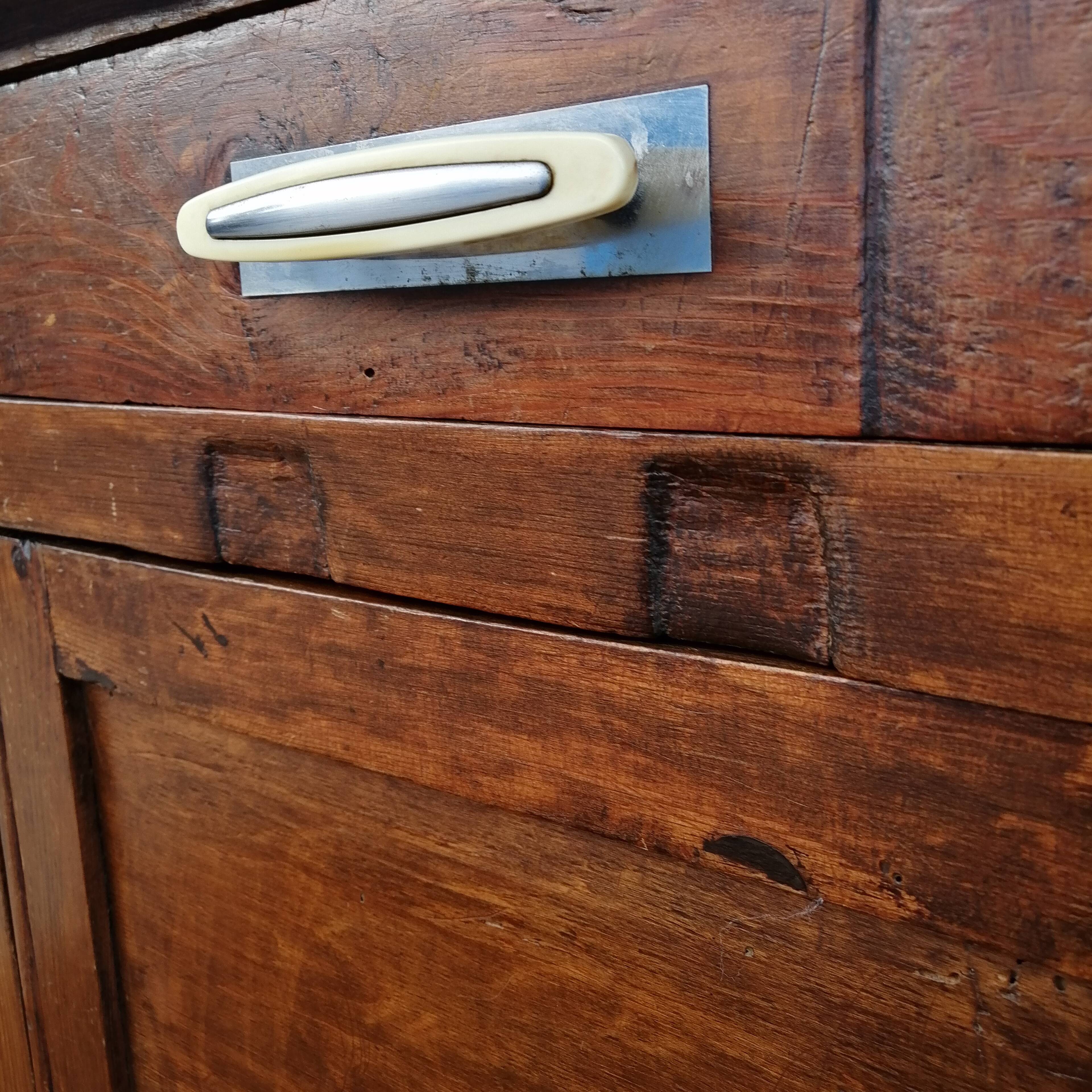 1950s Parisian style buffet