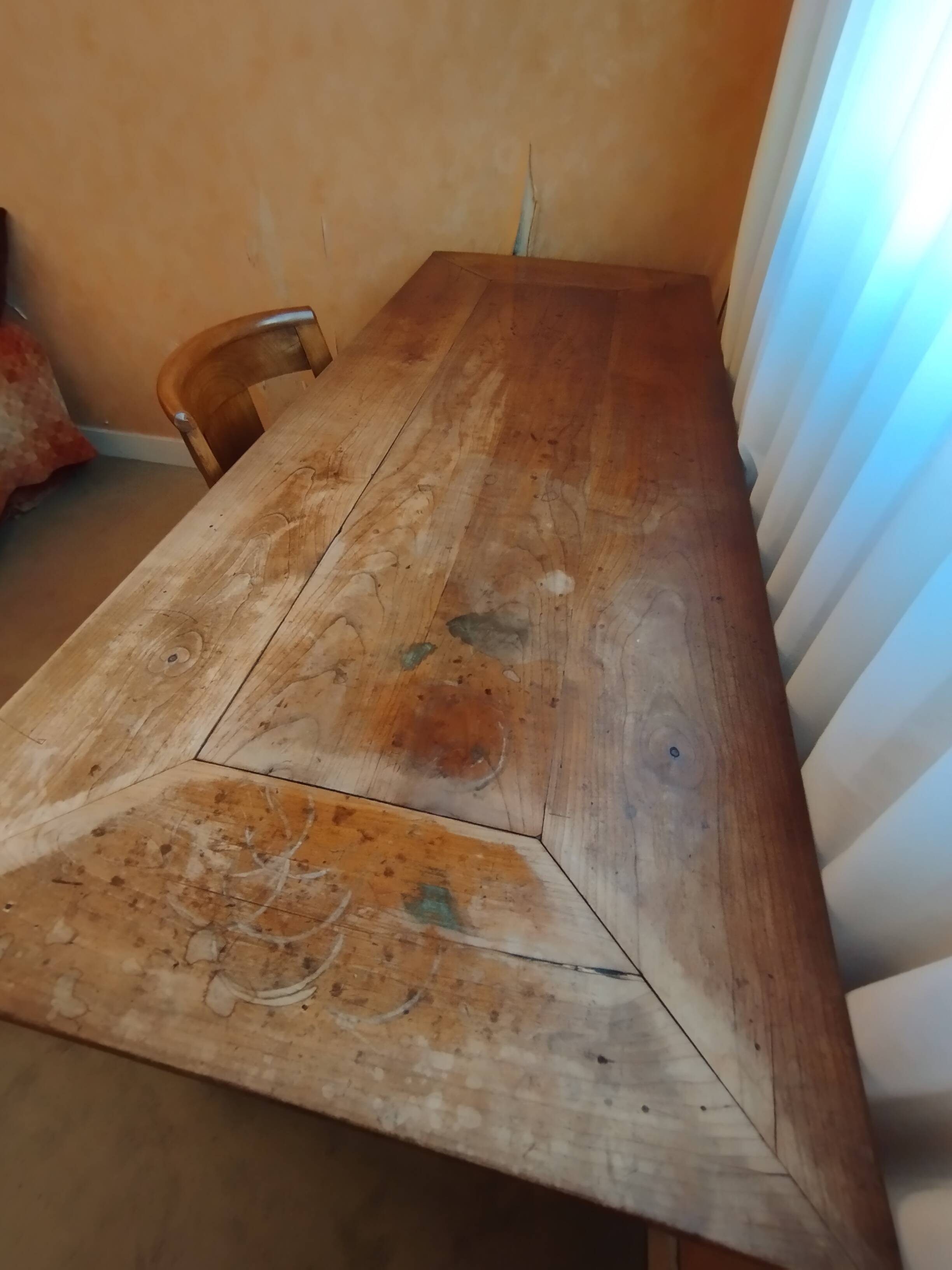 Large Louis XV mid-century desk in solid walnut.