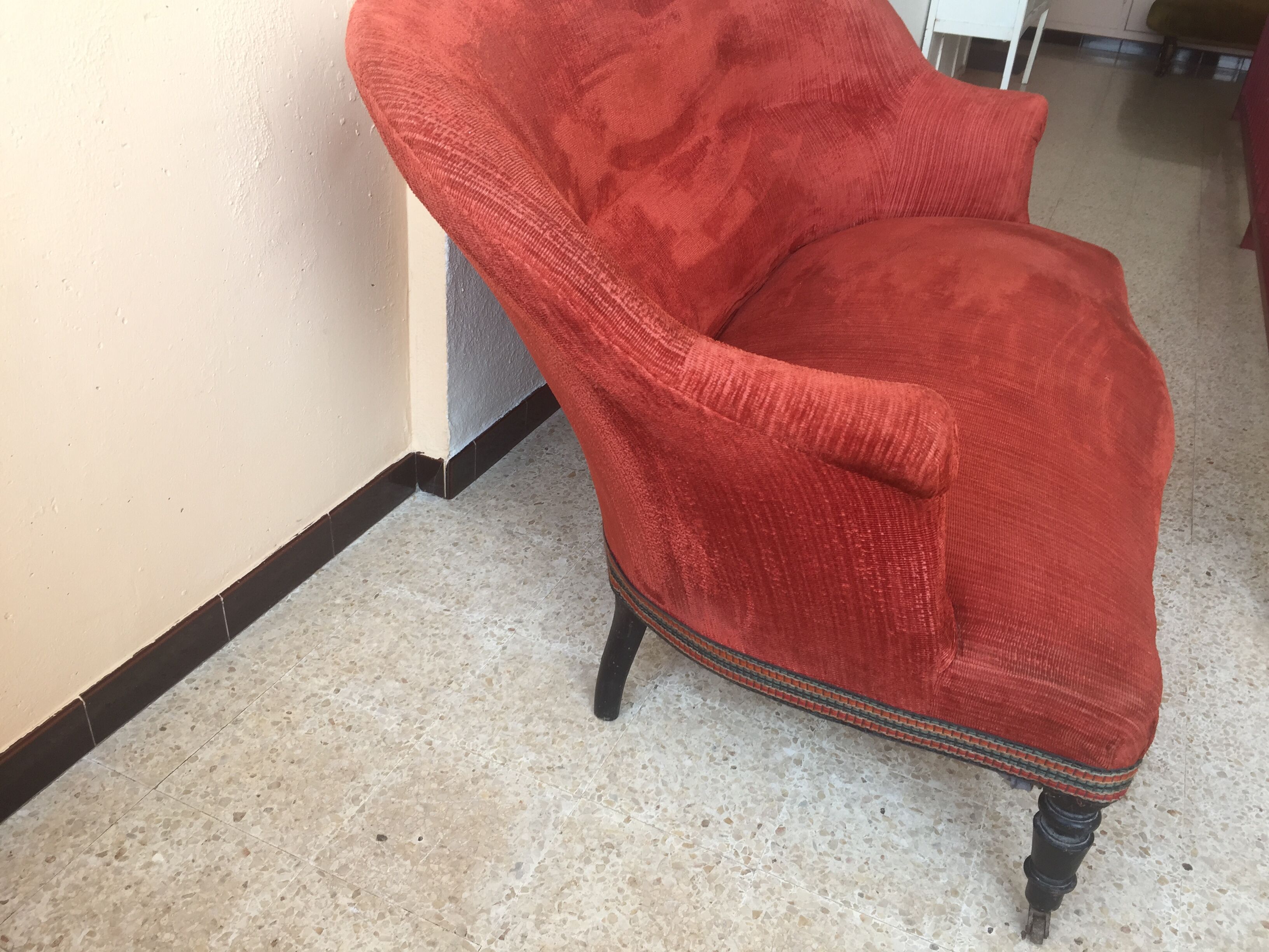 Antique toad sofa in brick velvet