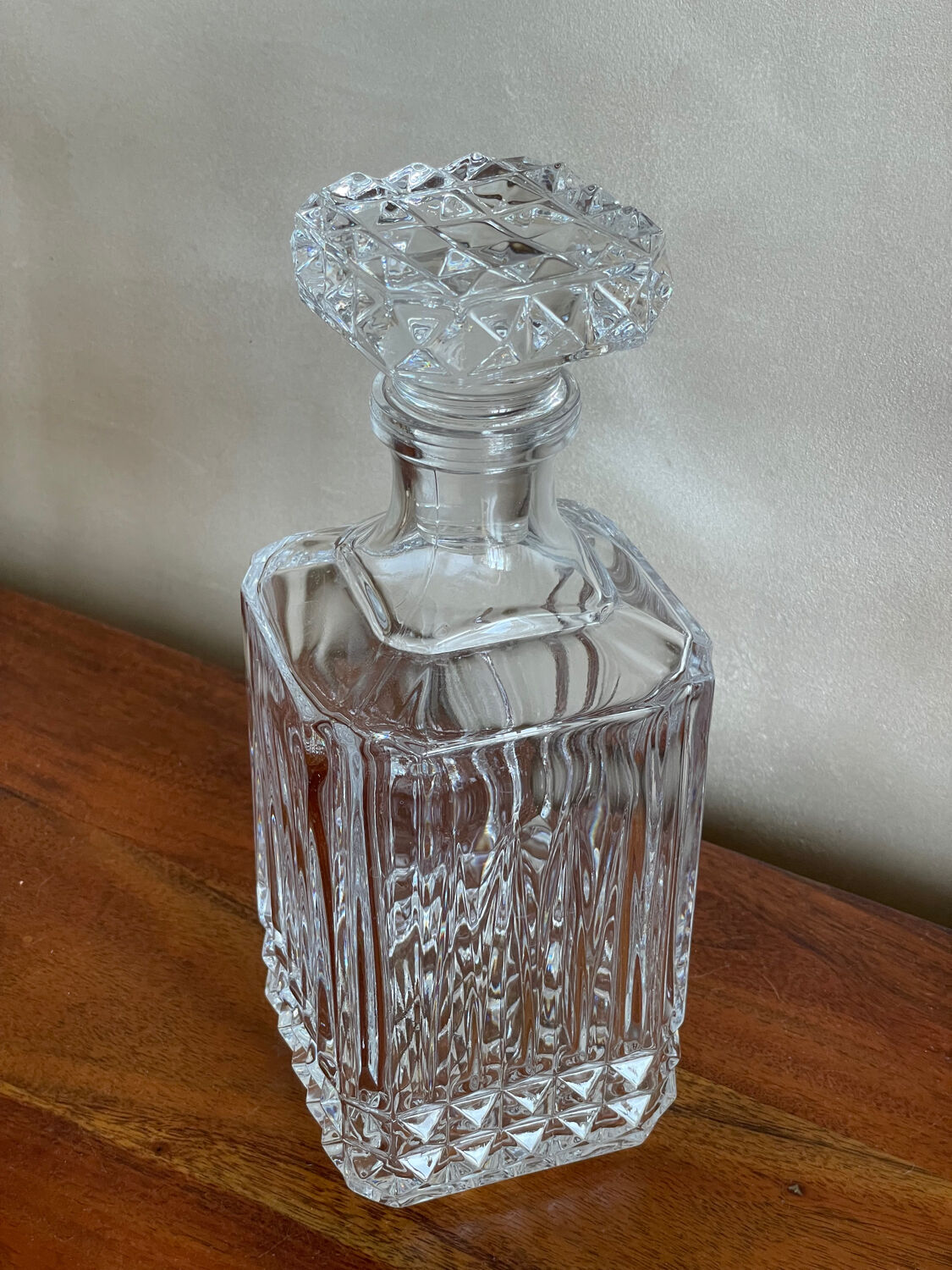 Crystal decanter