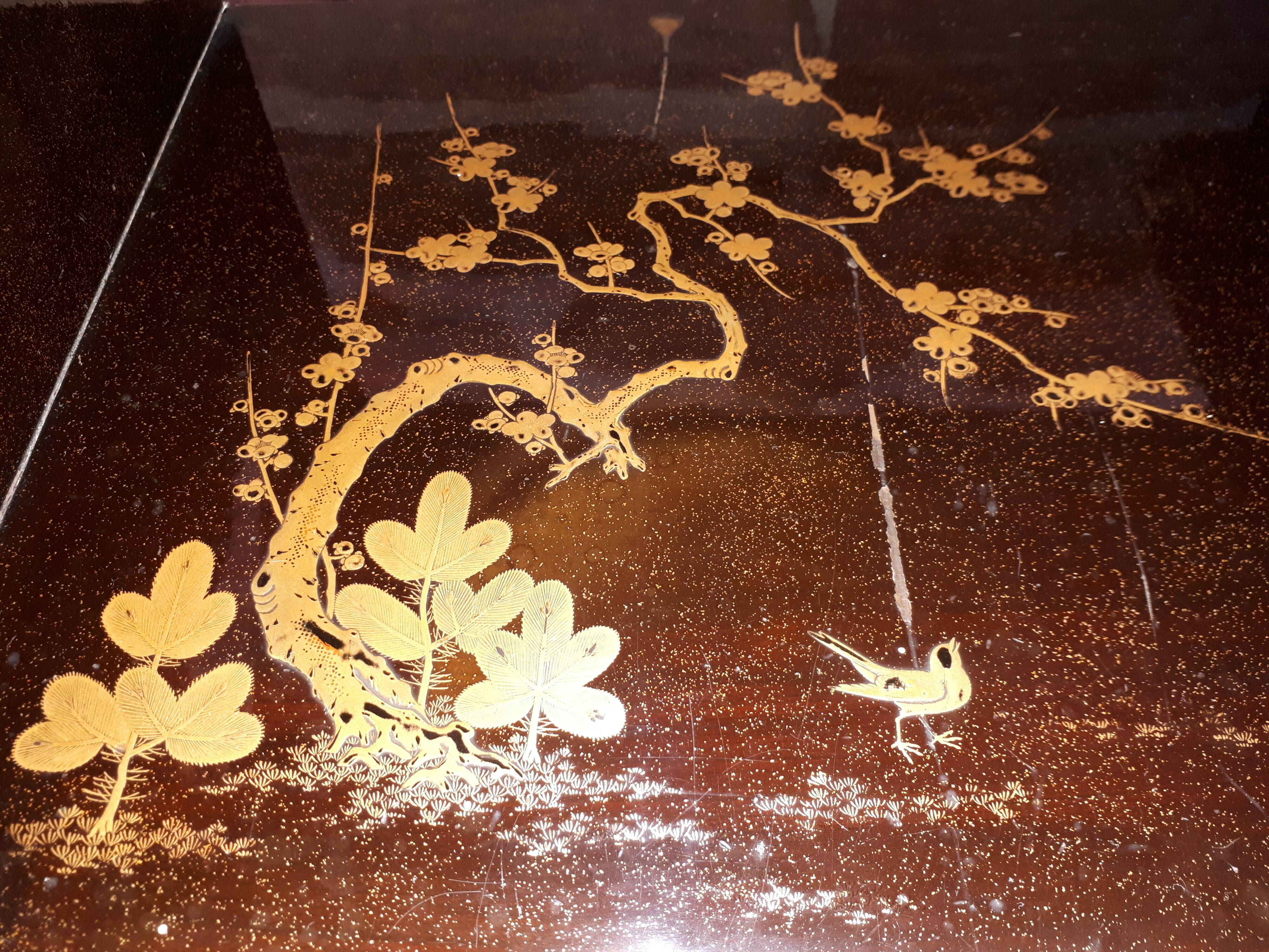 Small Japanese Lacquered Kazaridana Cabinet, Japan Edo Period