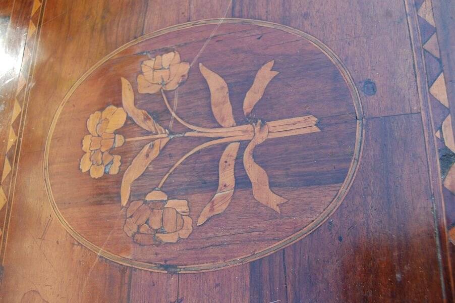 Louis XVI period walnut chest of drawers from the 18th century