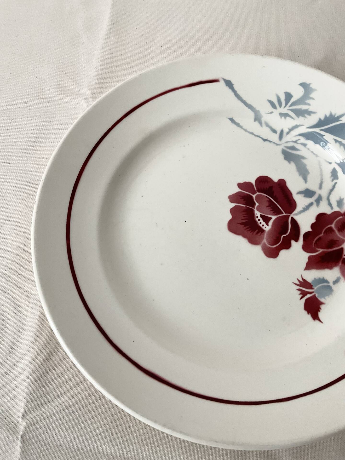Large presentation plate Badonviller France model Elorn