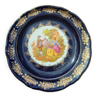Decorative plate in Limoges porcelain (castel)