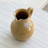 Pitcher in sandstone from the marsh.
