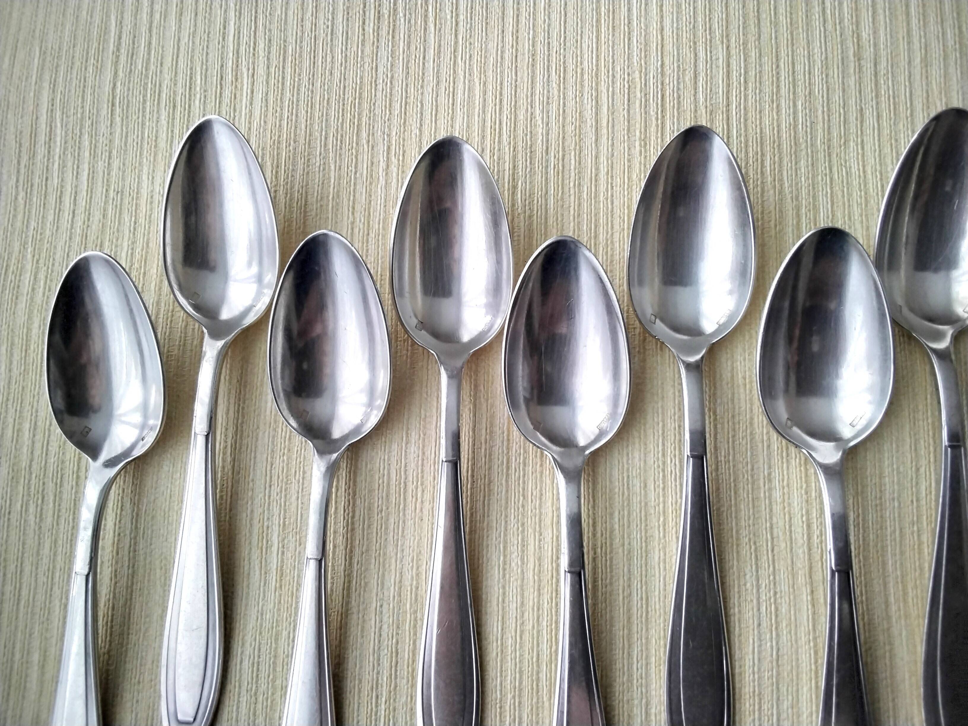11 Cuillères à café en métal argenté Apollo