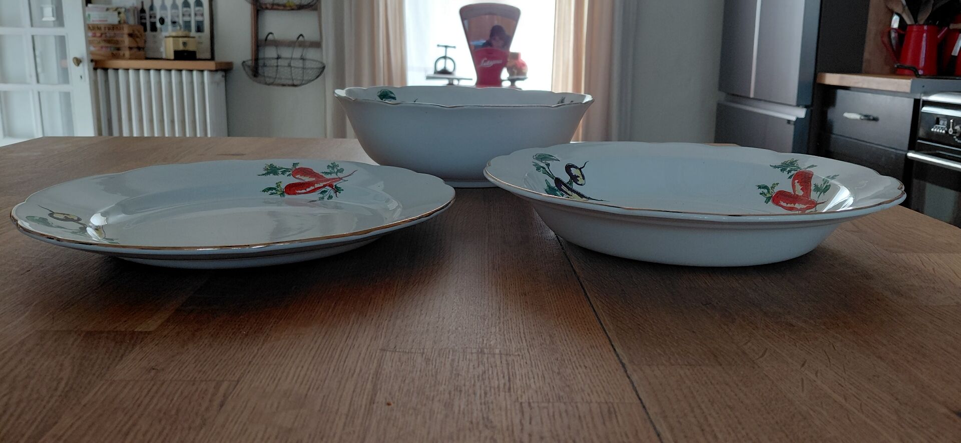 Gien table service dish set