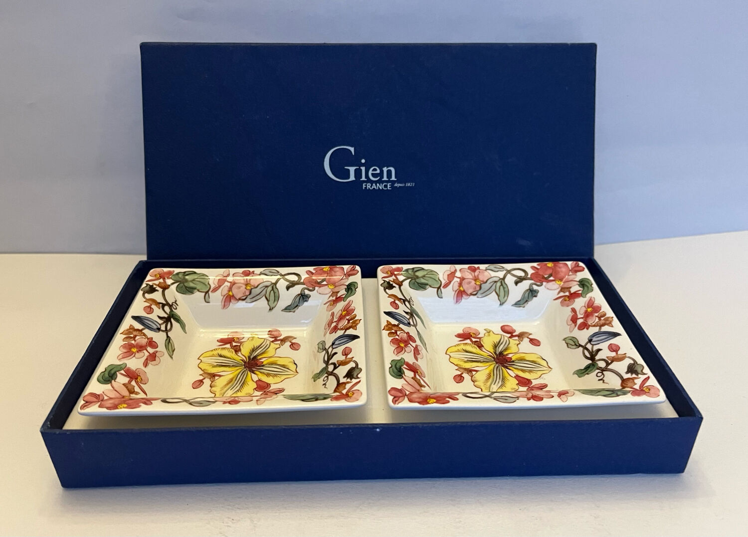 Pair of Gien ashtrays
