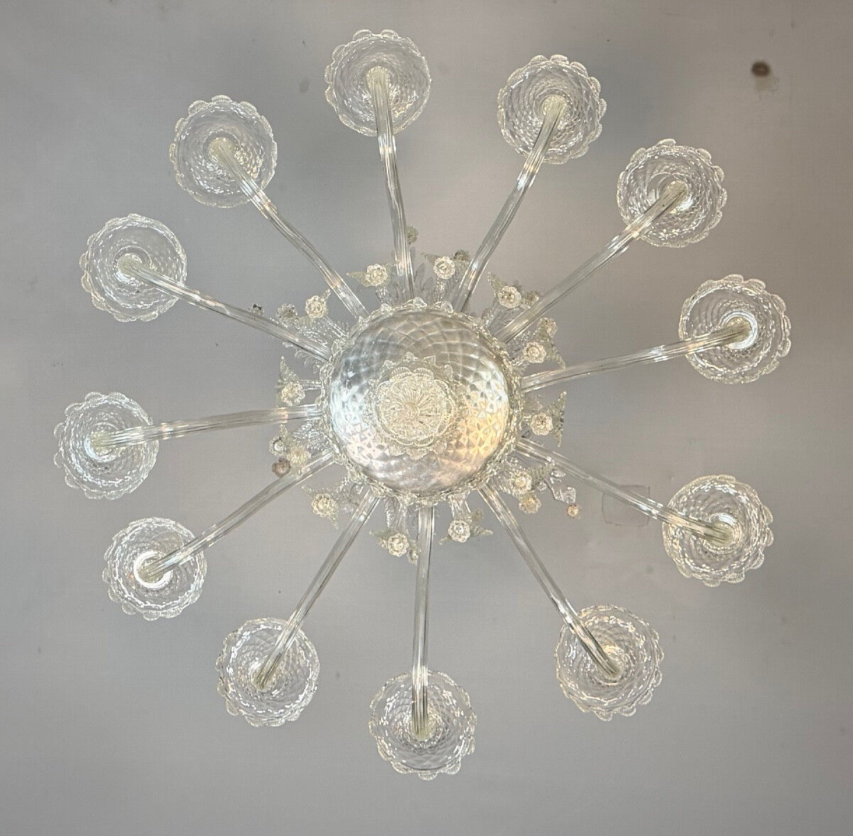 Venetian lustre in colourless Murano glass, 12 light arms, circa 1900