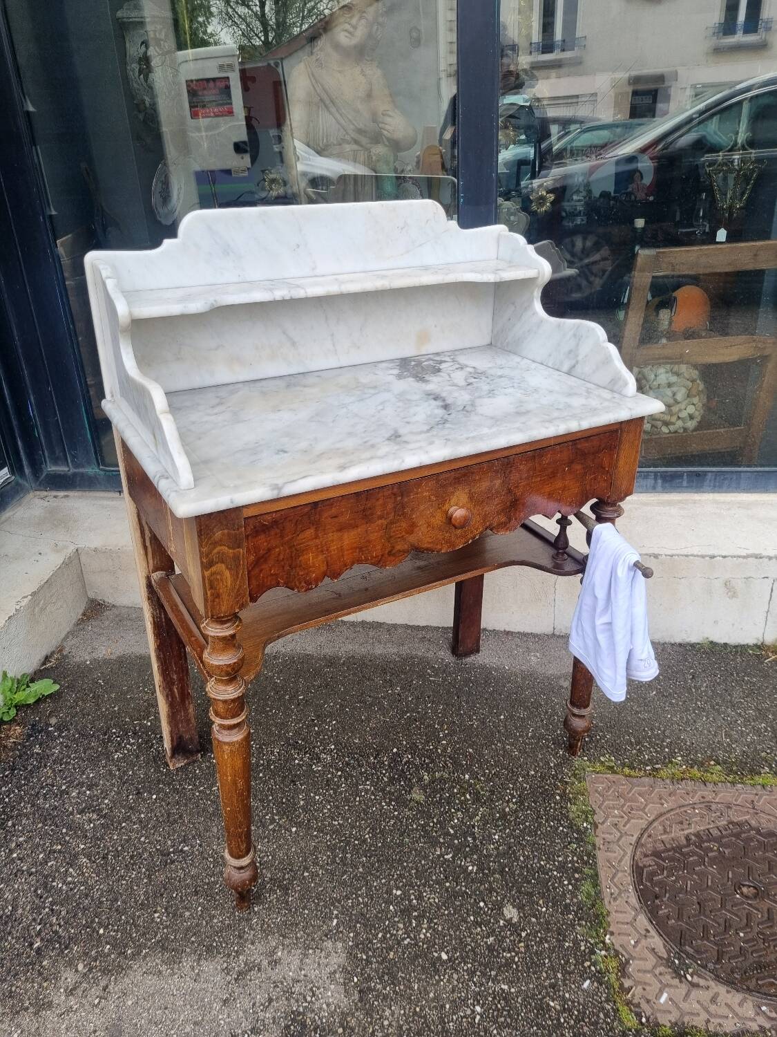 Old vintage dressing table