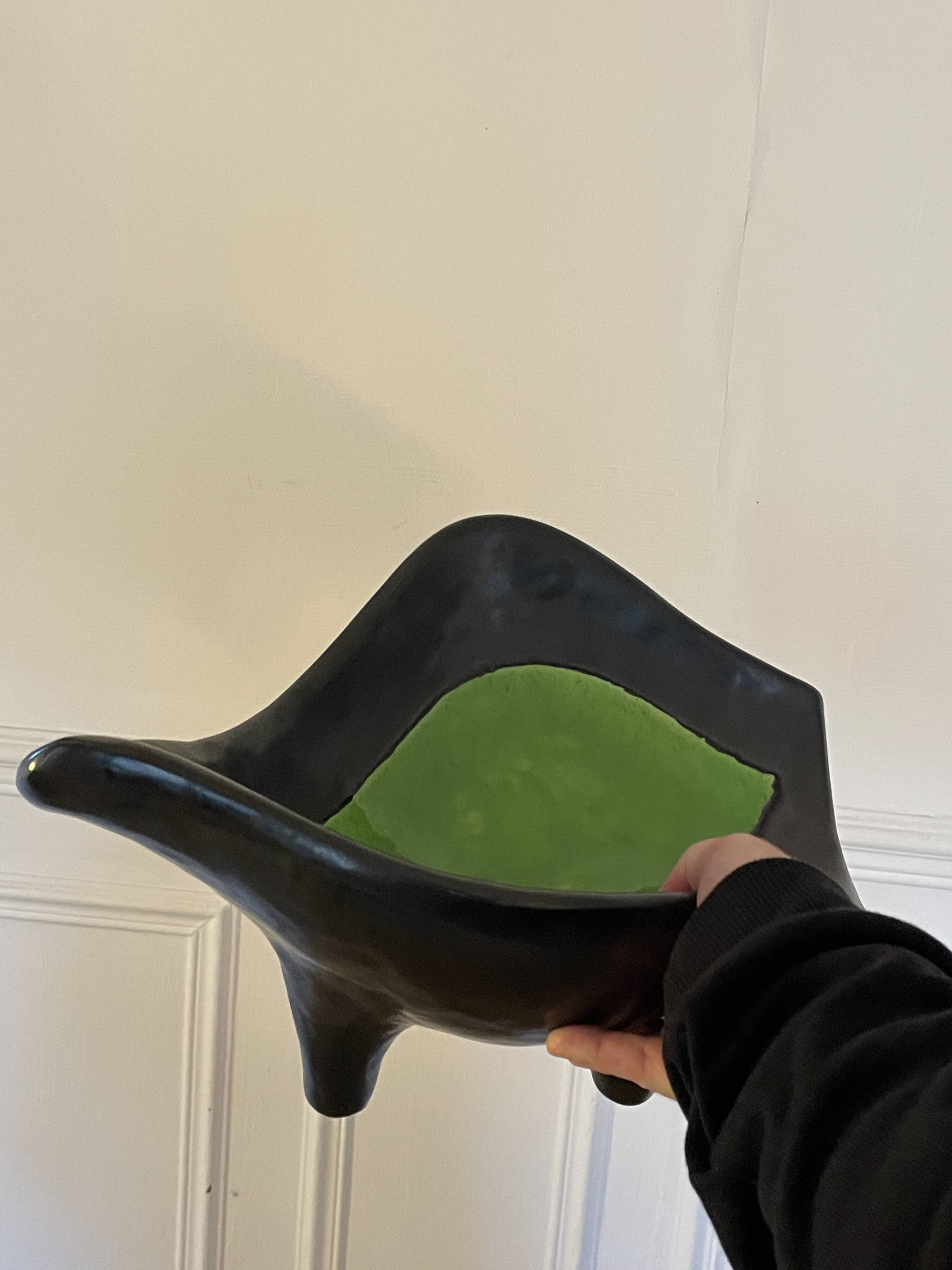 Large tripod pocket bowl in black ceramic 1950