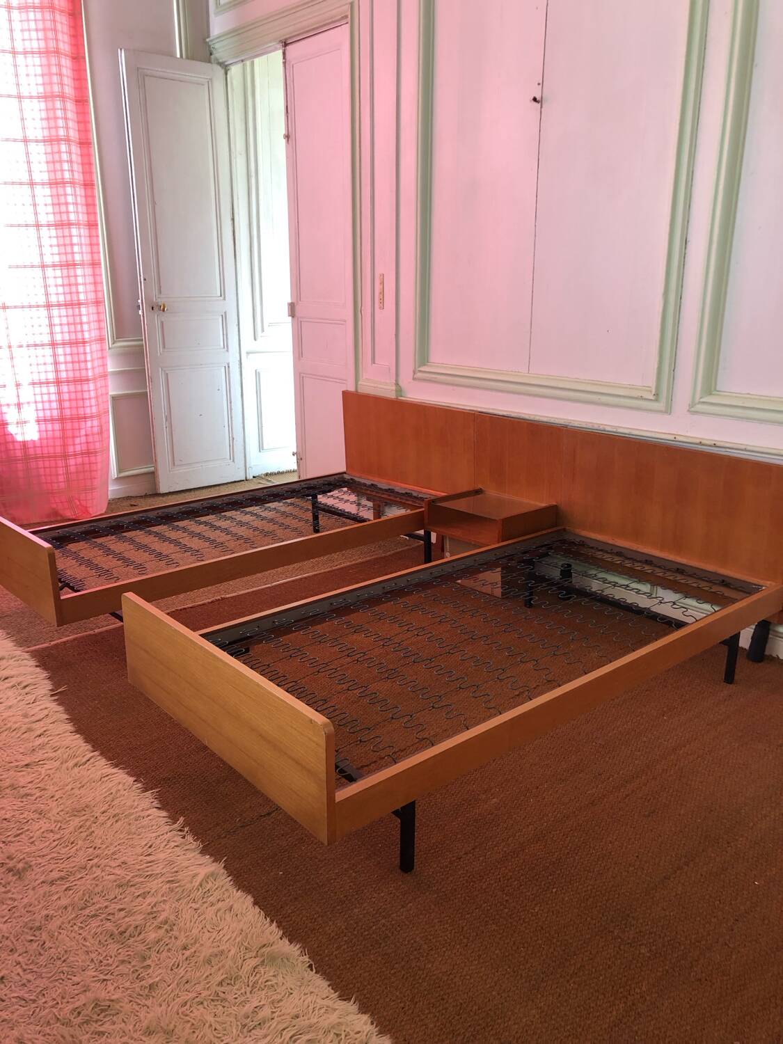 Double beds Pierre Guariche