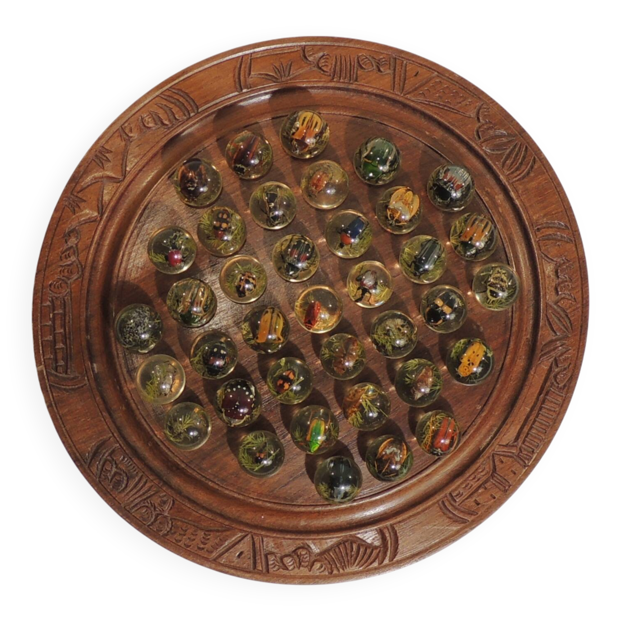 Vintage wooden carved solitaire game – Resin balls with insects –
