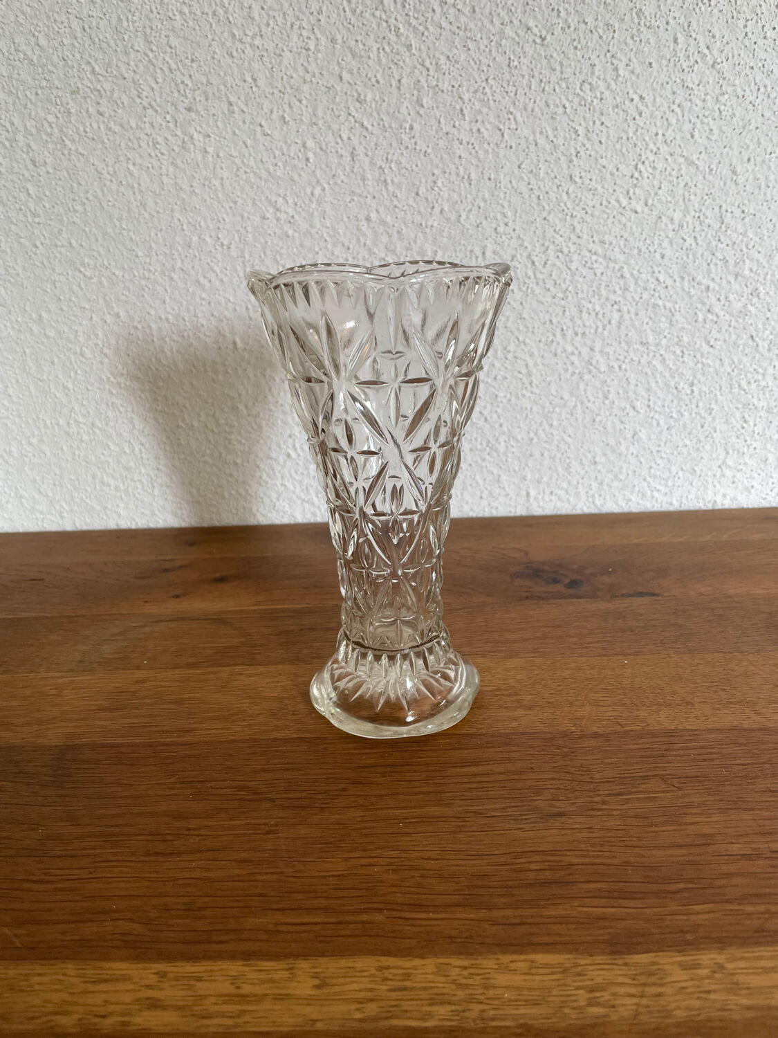 Glass vase