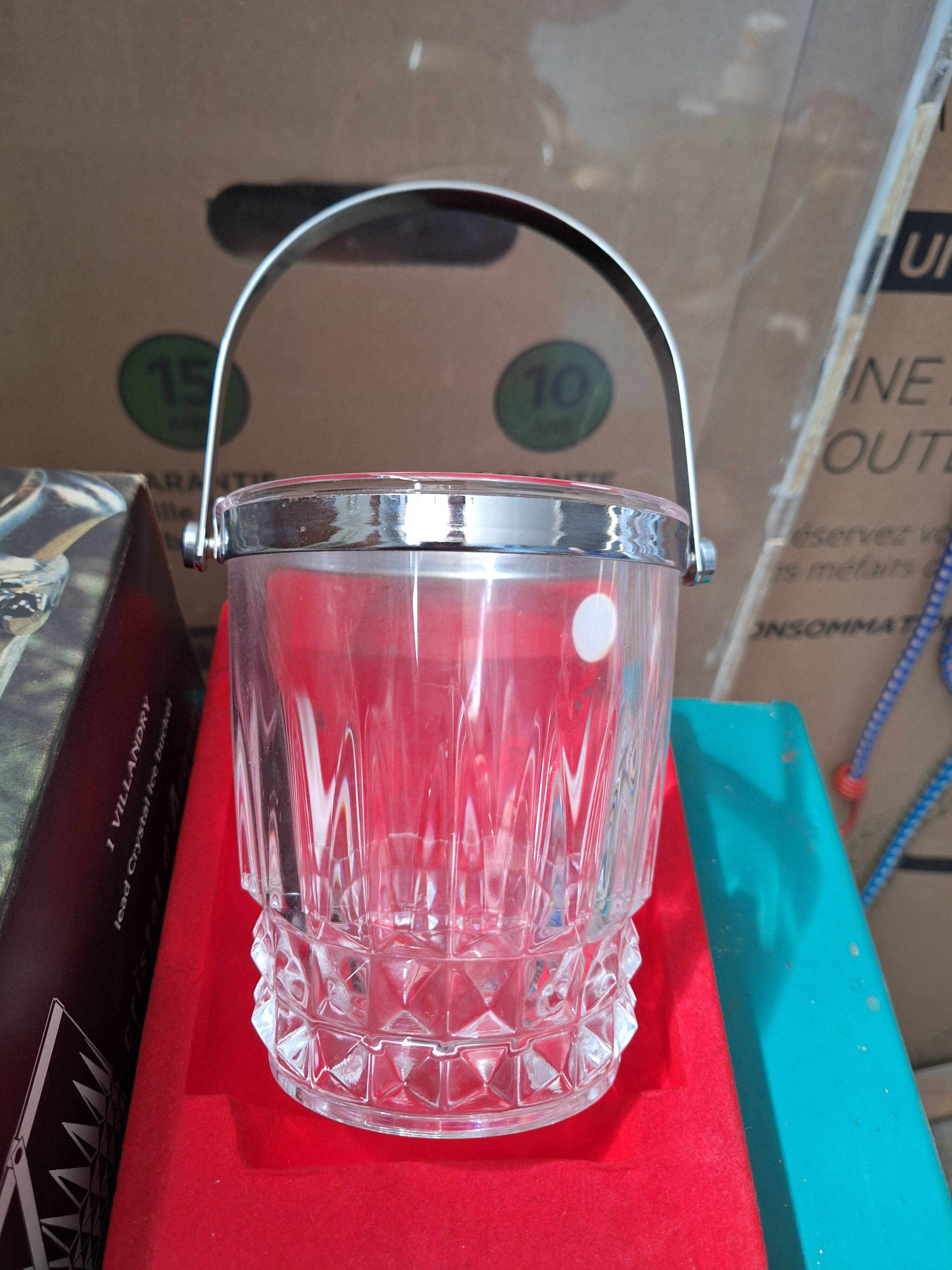 Cristal d'Arques Vallandry new ice bucket in its packaging 1980