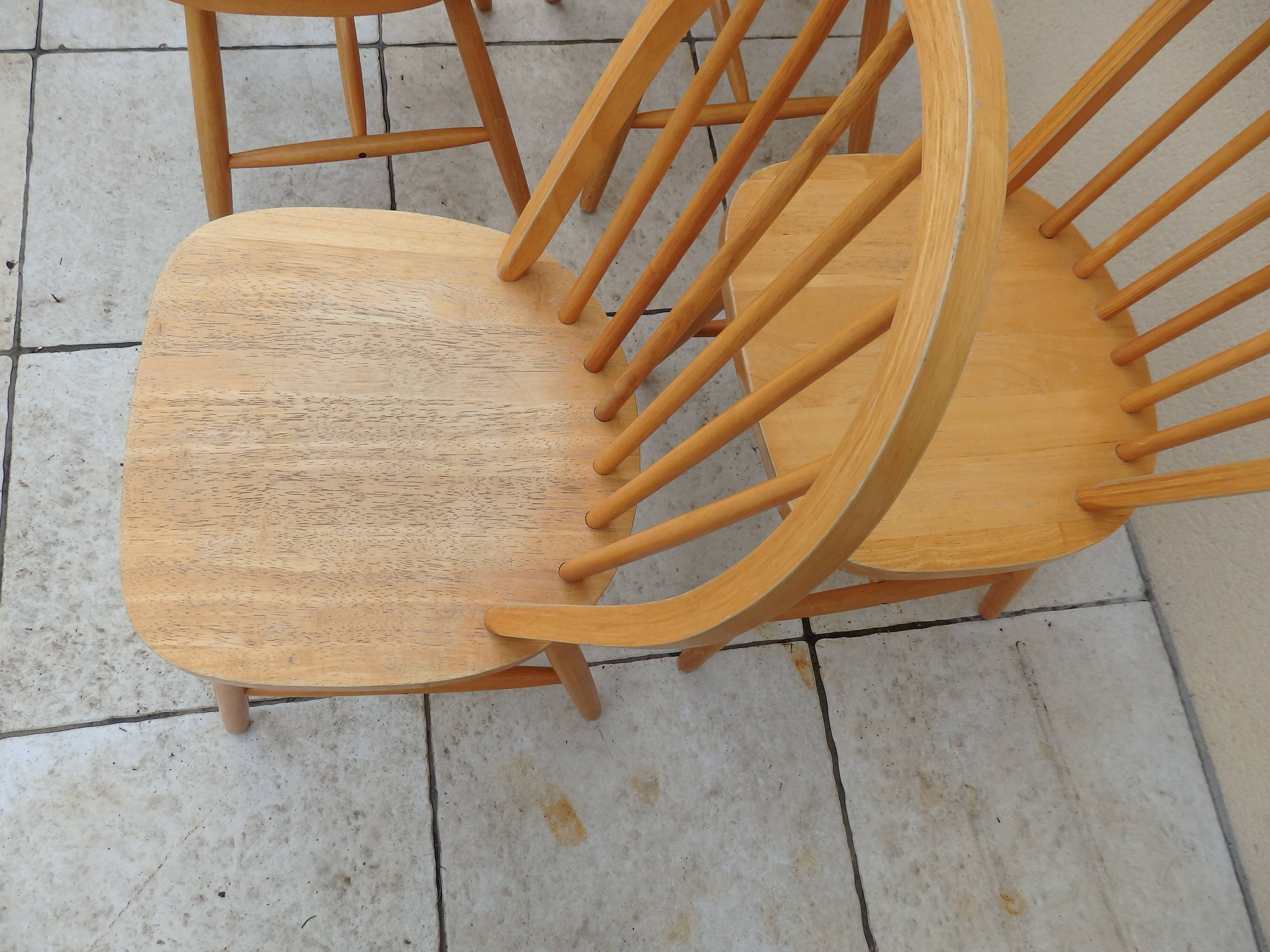 4 Windsor chairs per ercol