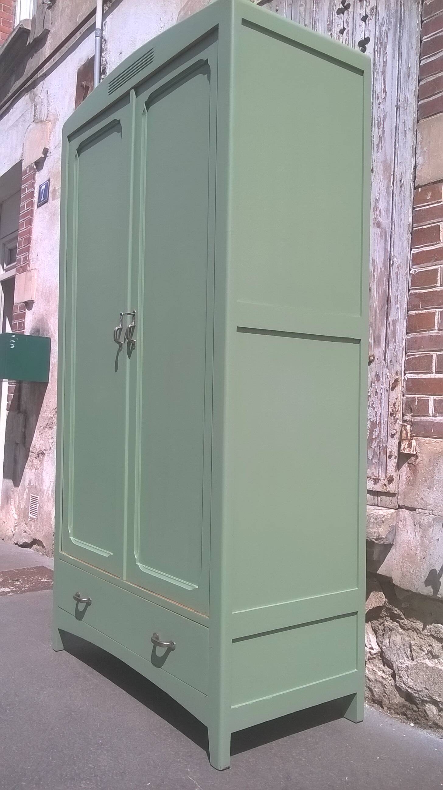 Parisian wardrobe from the 50s