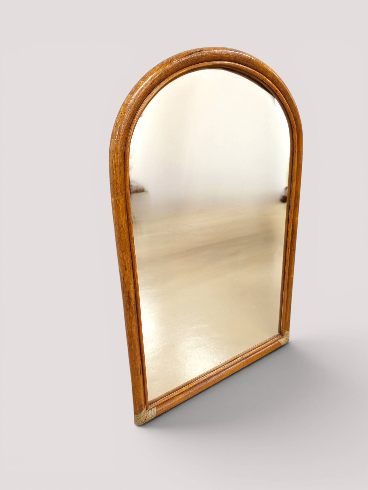 Vintage arch mirror in rattan and bamboo (90x61 cm) – Riviera style, years