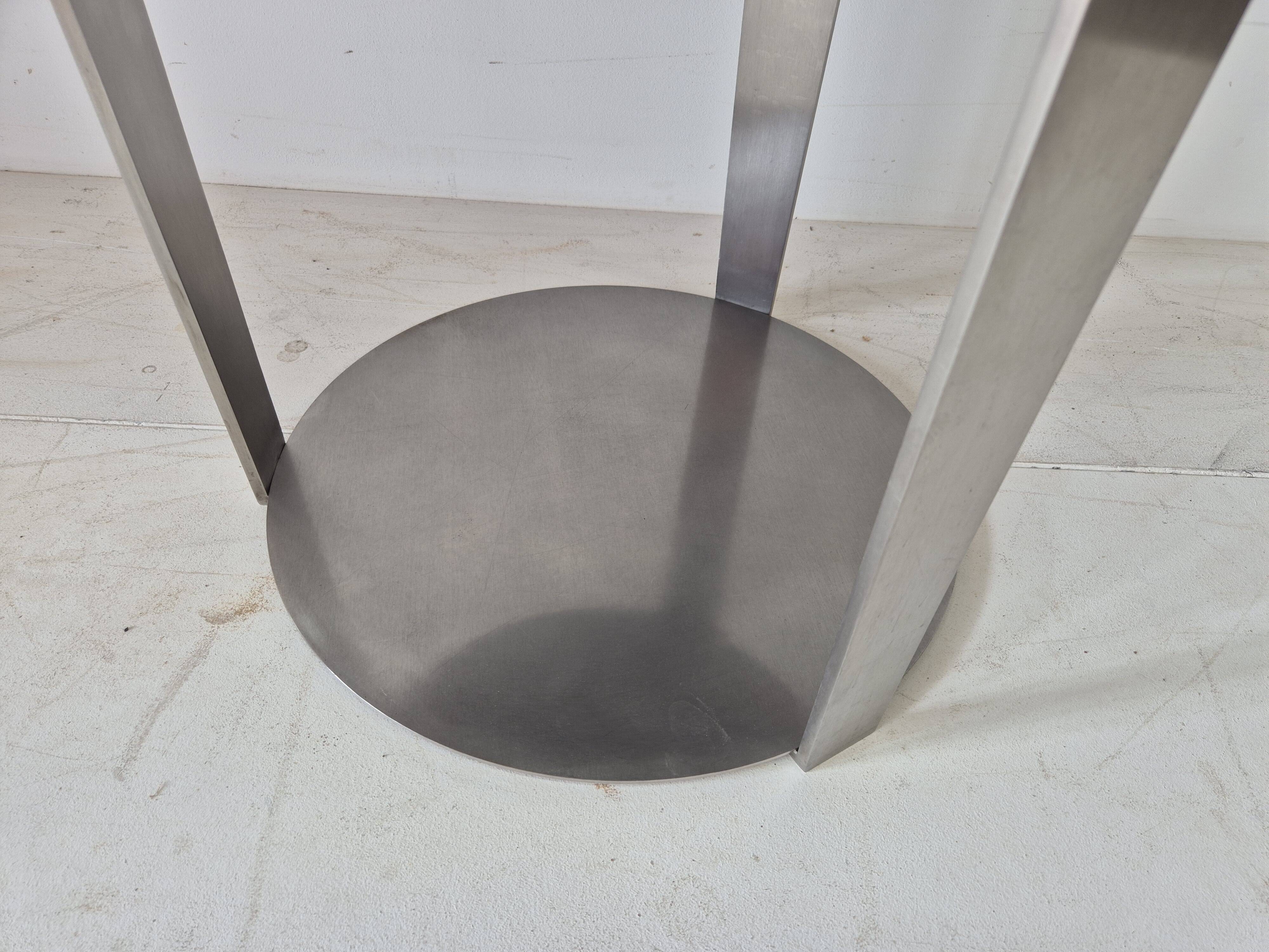 Macassar ebony pedestal table, from the Hotel Ambassador Paris