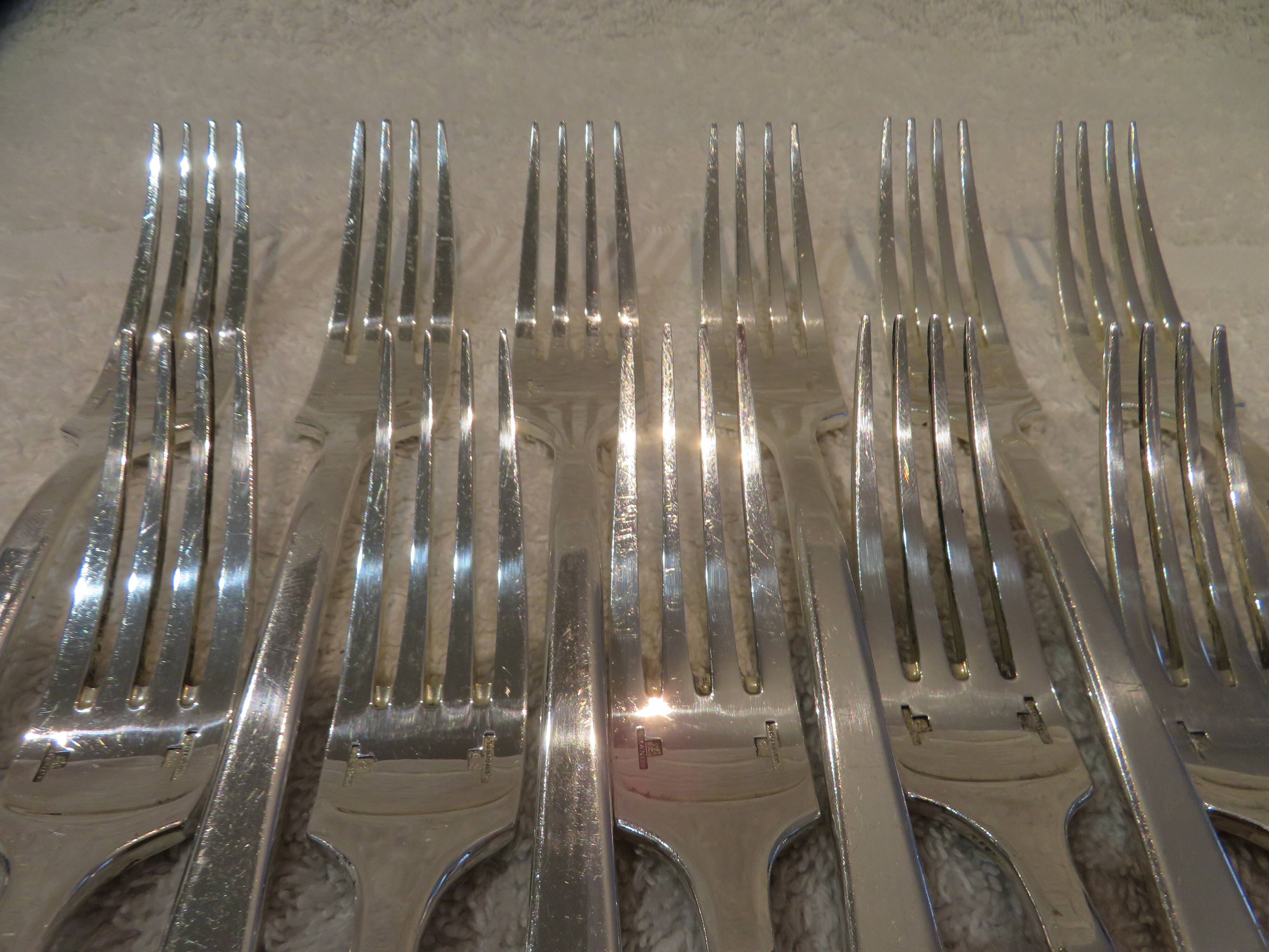 12 Christofle Concorde silver plated dessert forks, 17cm