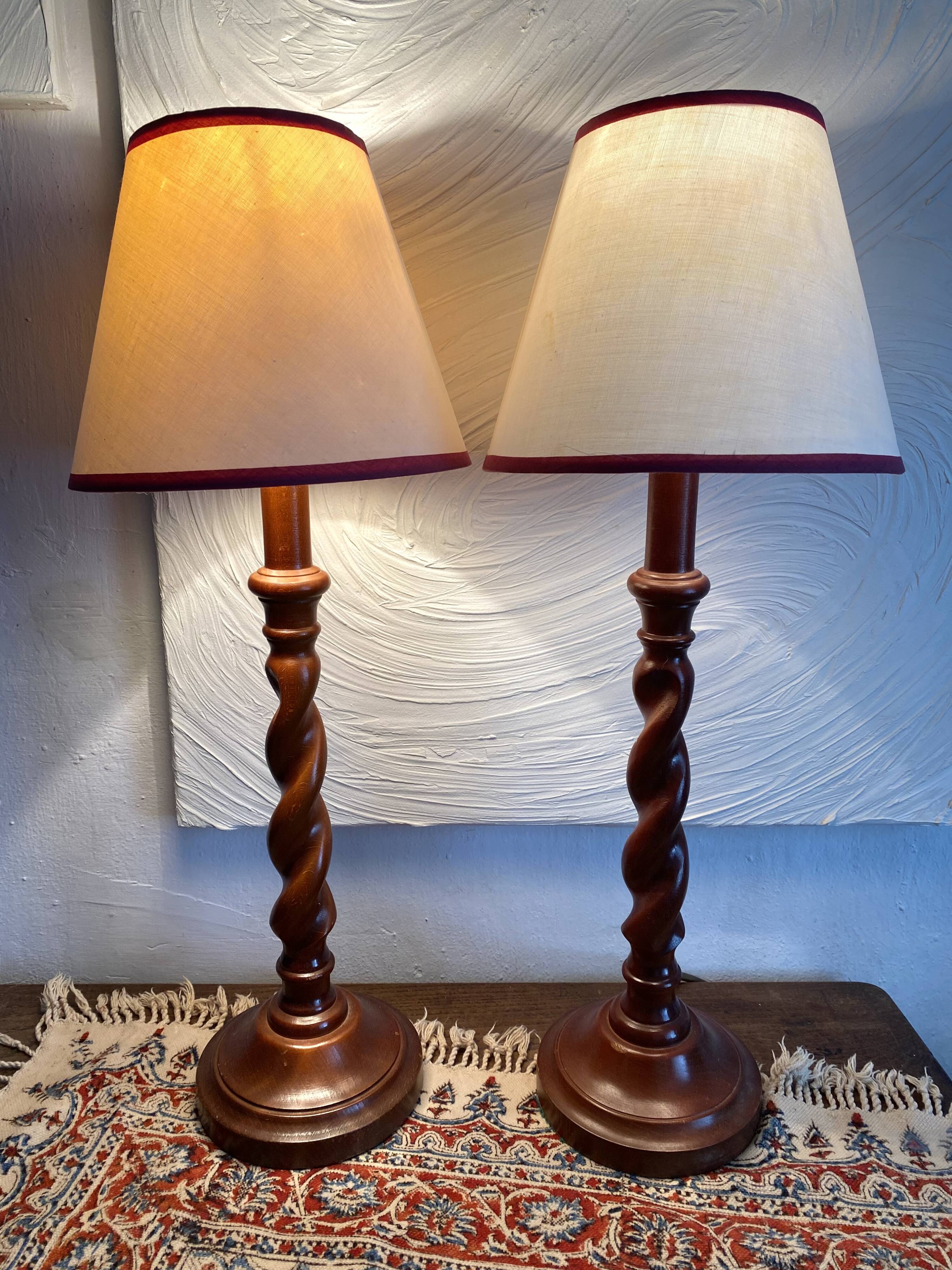 Pair of twisted wooden base lamps