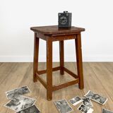 Ancien tabouret massif en bois chocolat