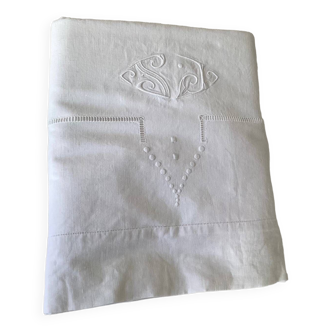 Ancien drap brodé monogrammé