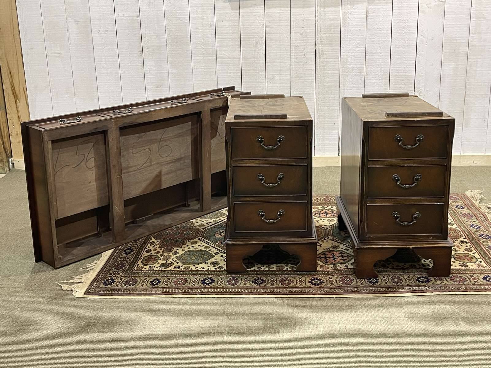 English mahogany pedestal desk with leather top from the 1950s