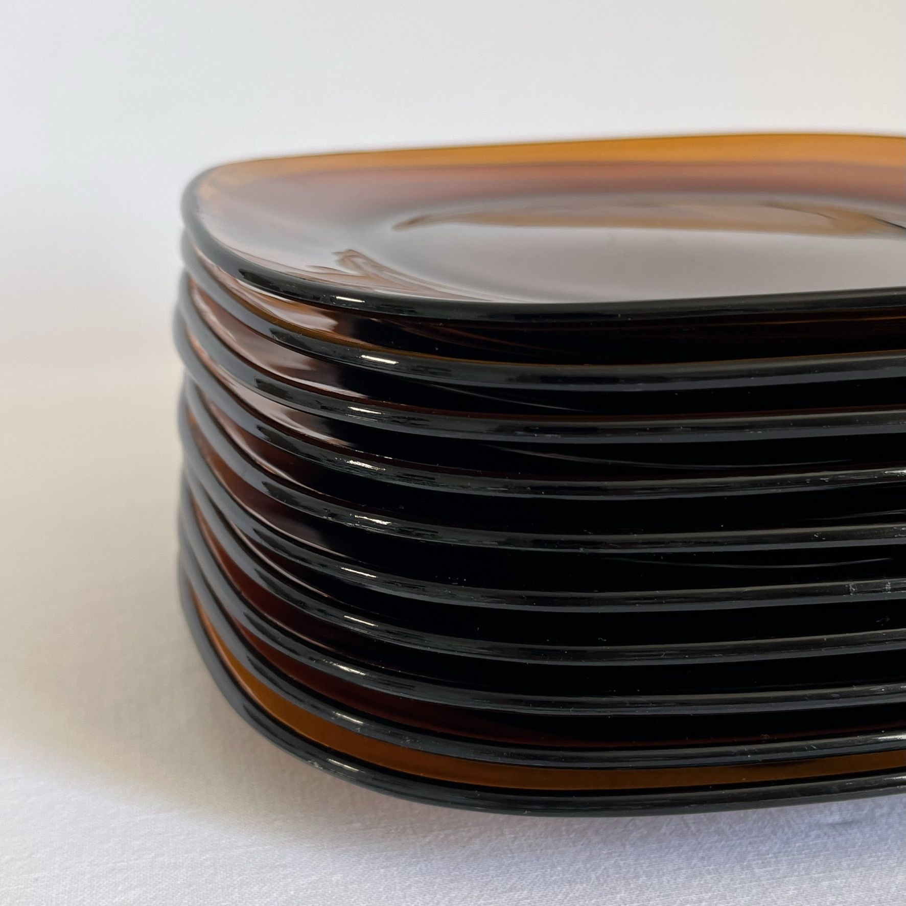 Set of 10 square Vereco plates in amber glass