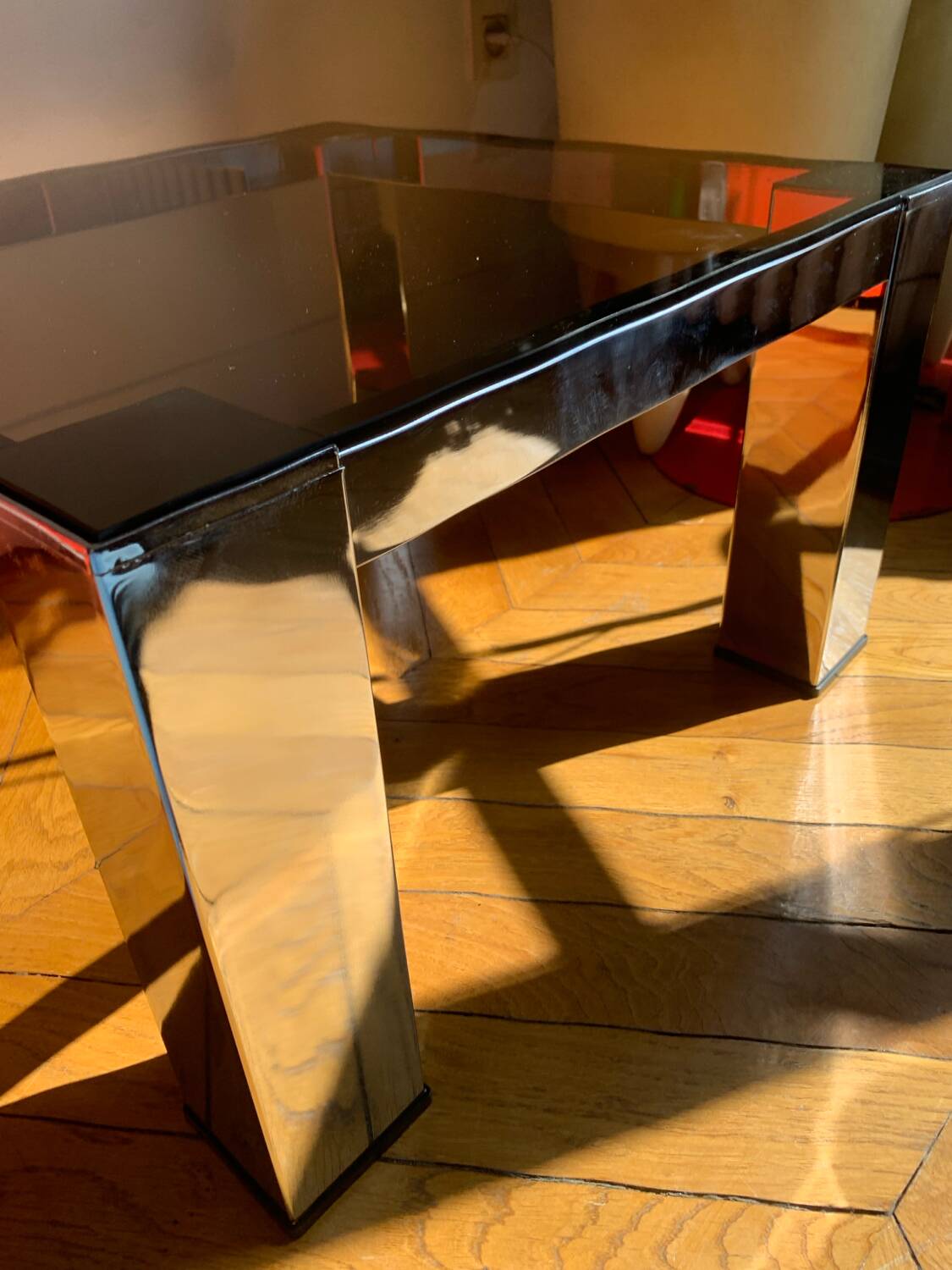 Chromed metal and smoked glass coffee table, 1980s.