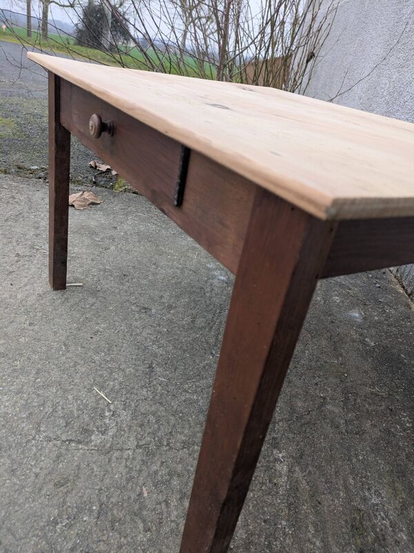 Table basse de ferme