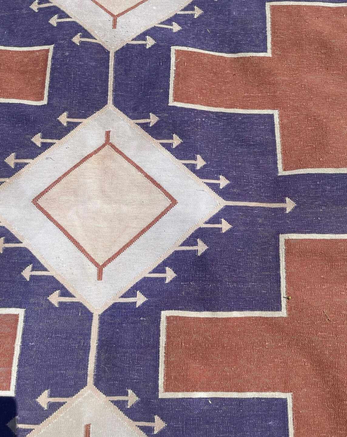 Carpet kilim 330 x 236