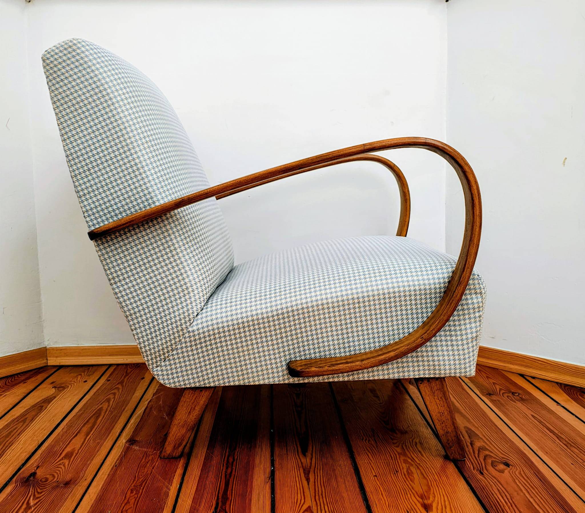 Armchair attributed to Jendrich Halabala for Up Závody, Former Czechoslovak