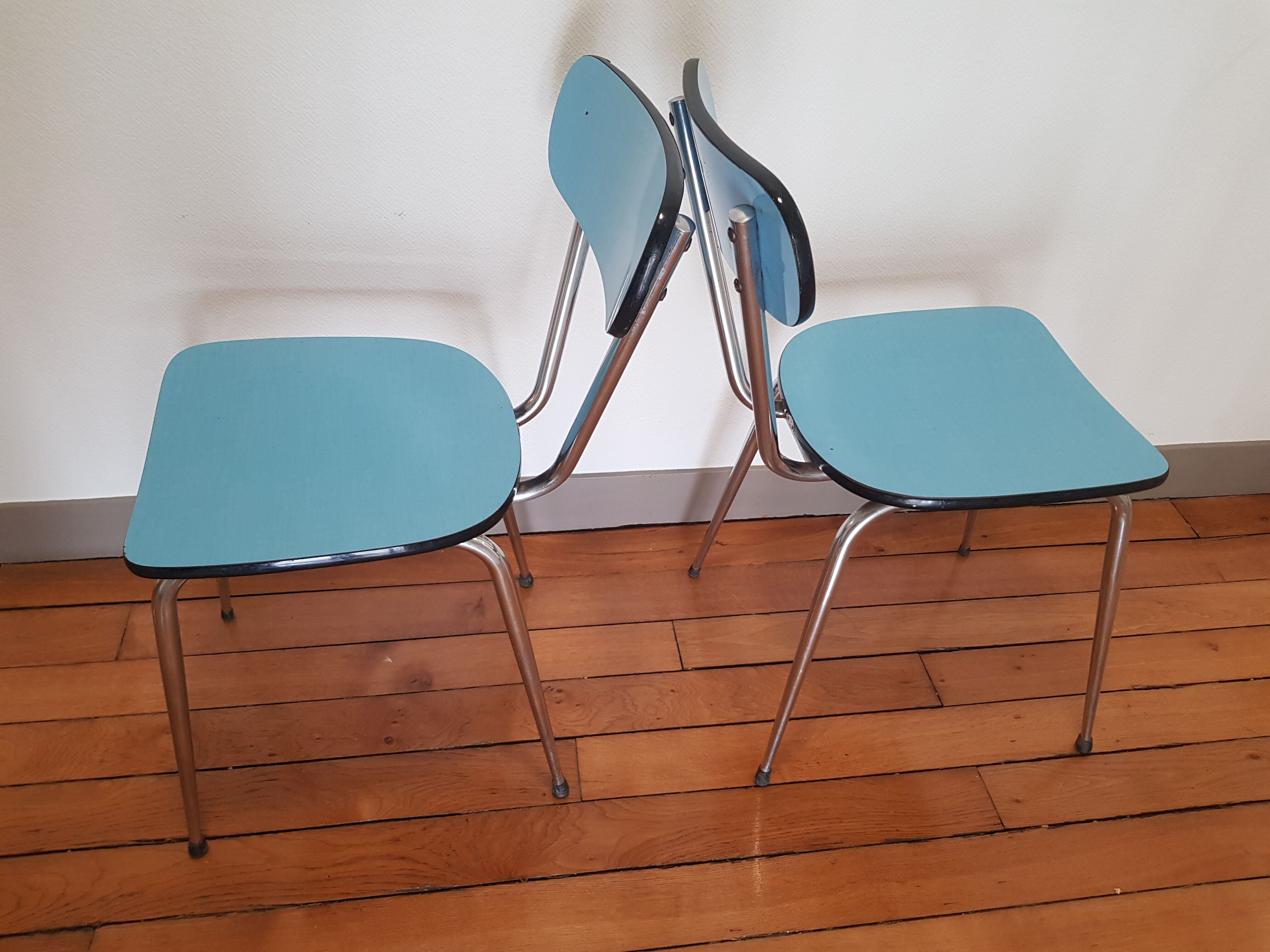 Lot of 2 Peugeot formica chairs