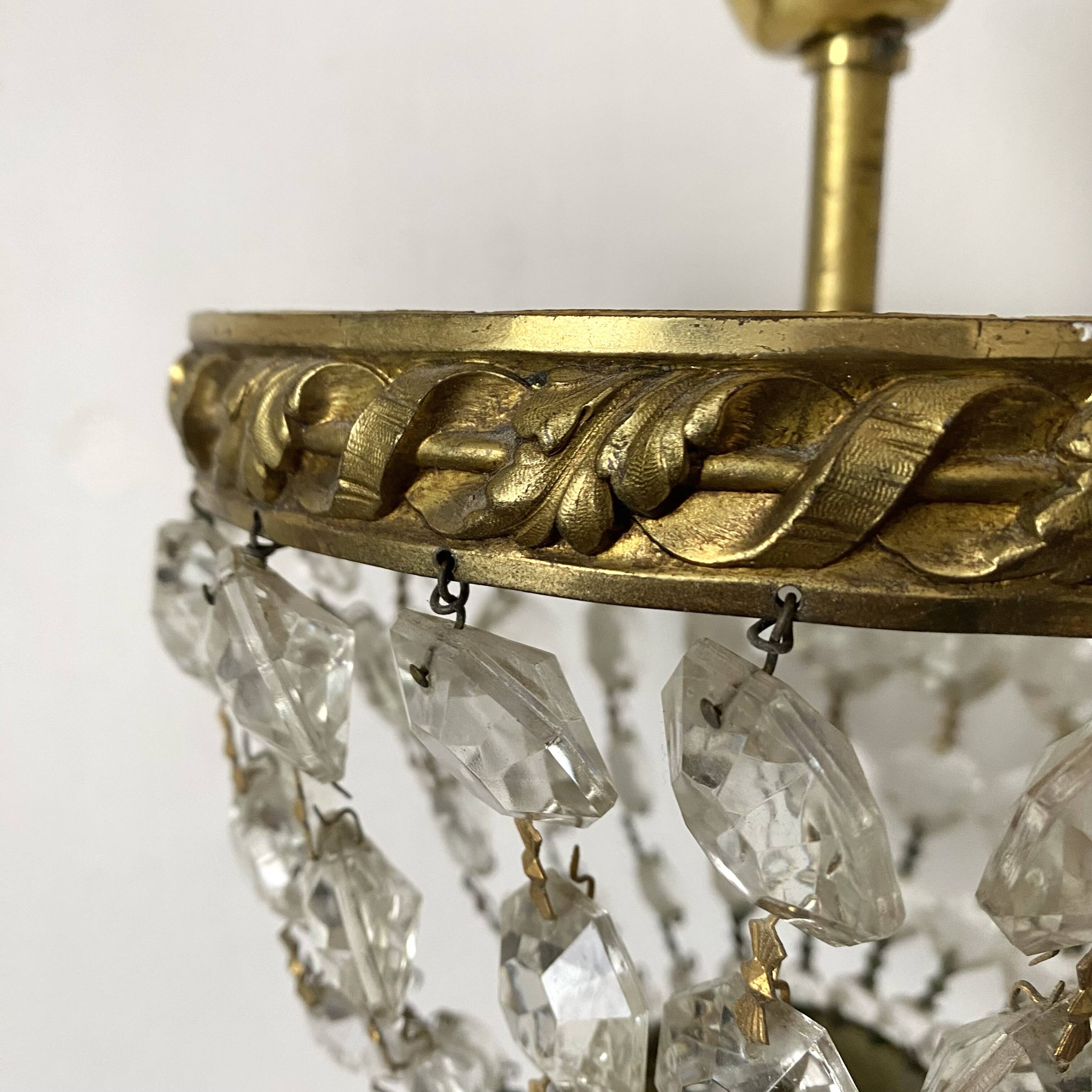 Basket ceiling light with tassels and brass