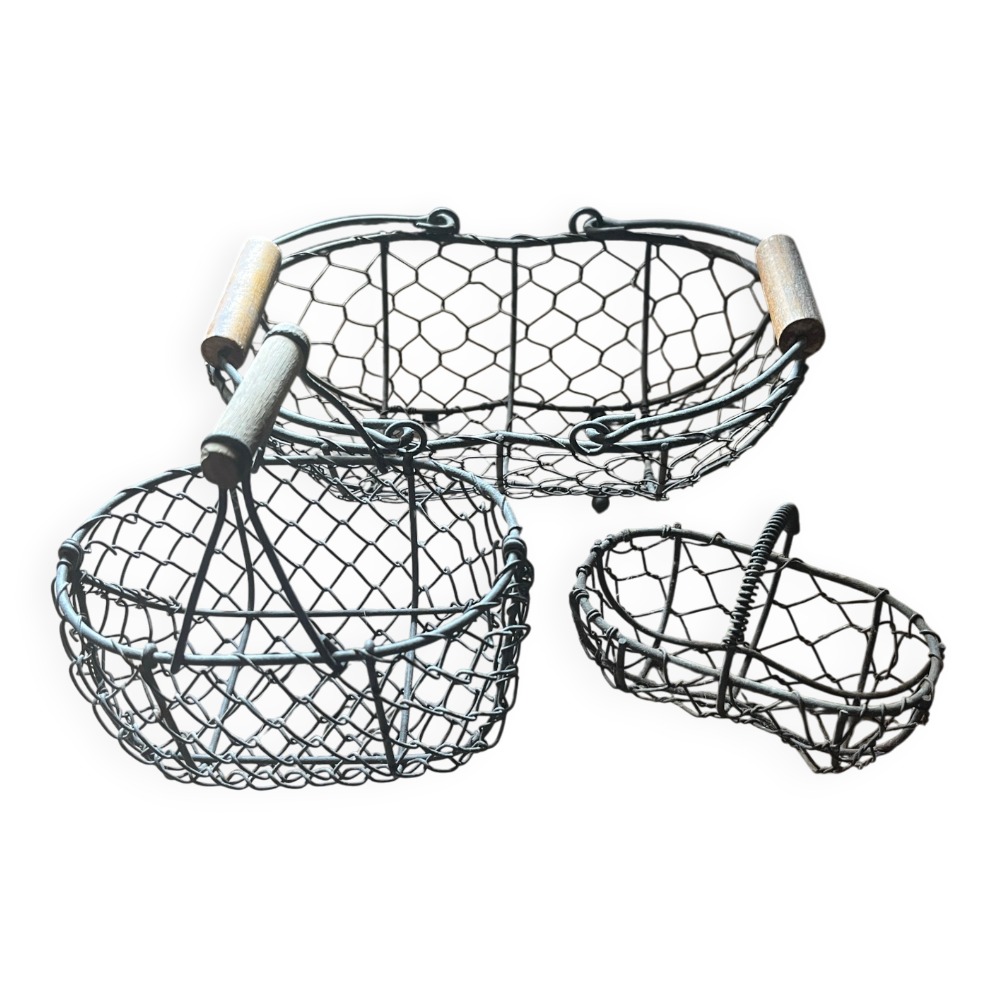 3 petits paniers à coquillages