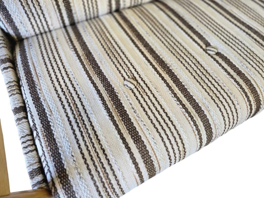 Vintage wooden daybed / canapé / day bed