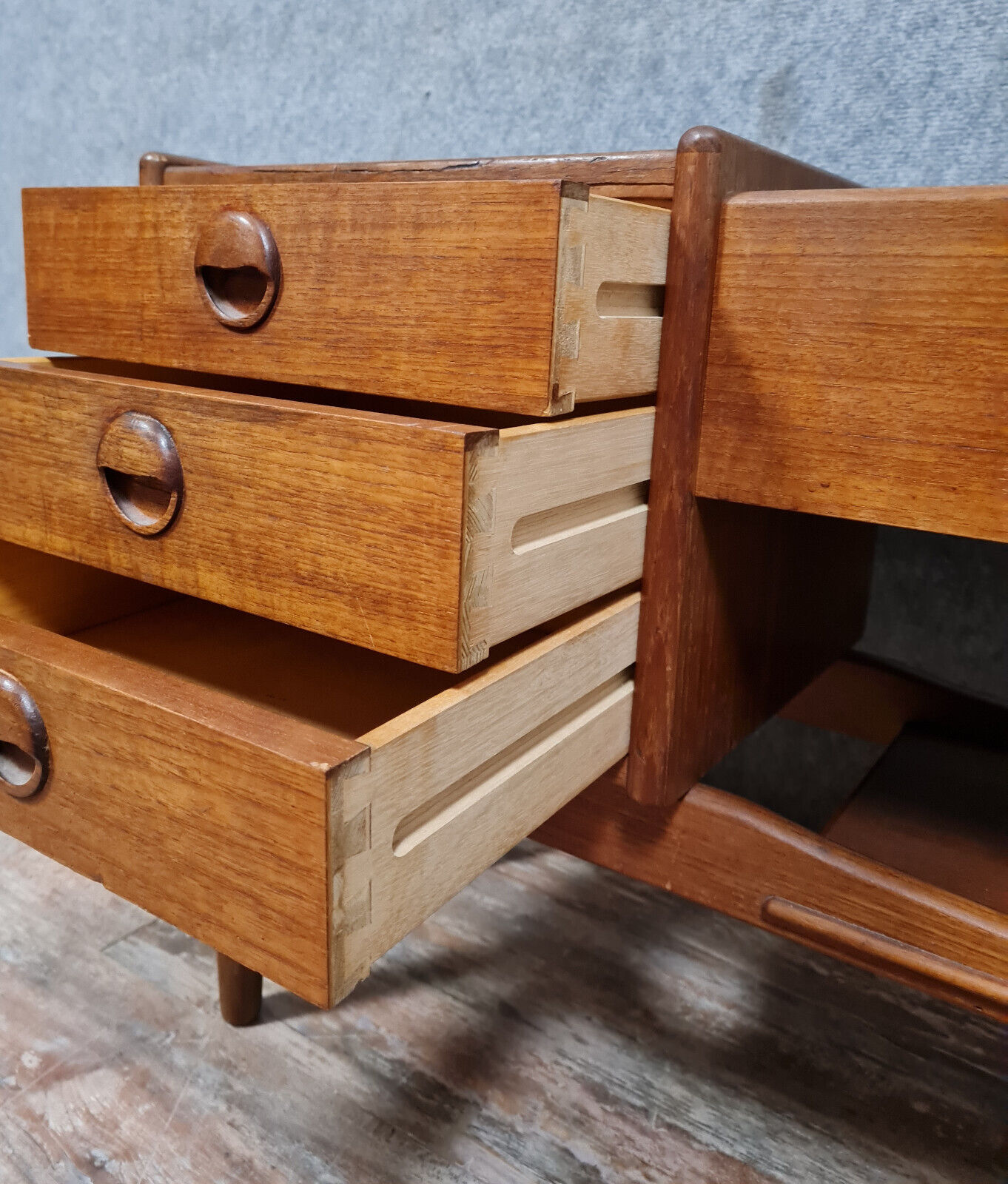 Scandinavian rosewood planter from Rio by Arne Wahl Iversen circa 1960