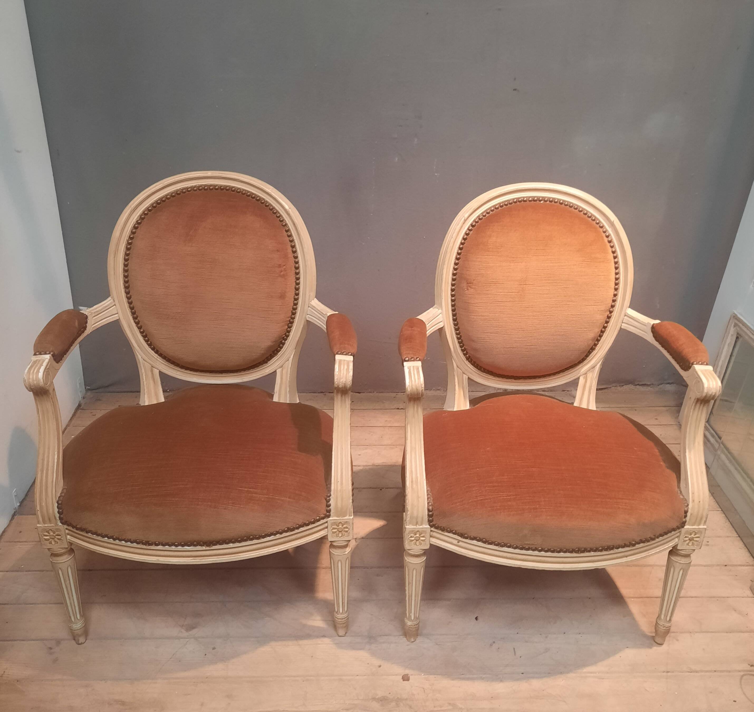 Pair of Louis XV style gray lacquered armchairs