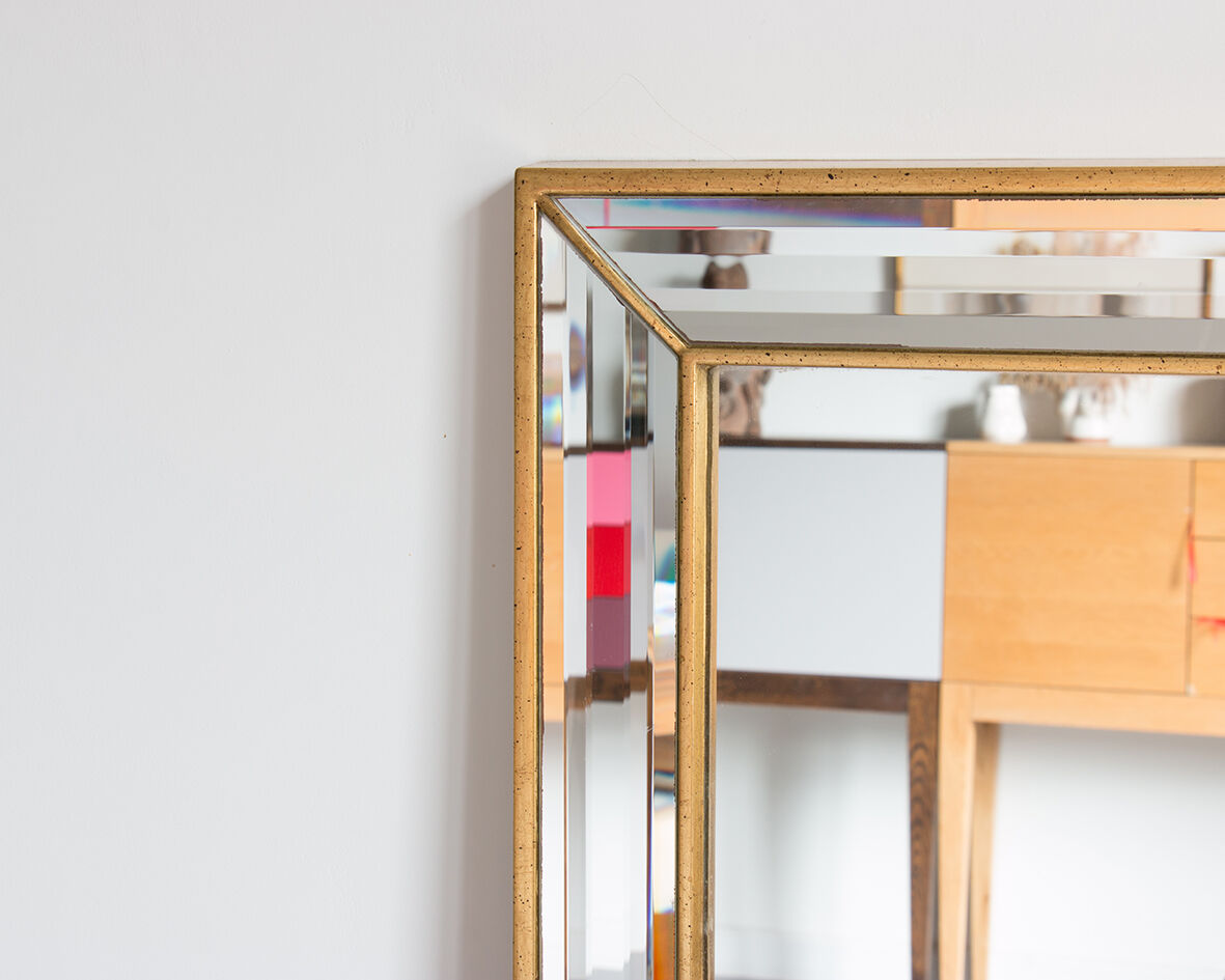 Bevelled golden mirror 115x86cm